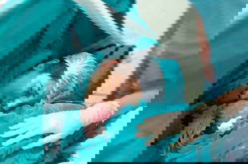 คลอดธรรมชาติ