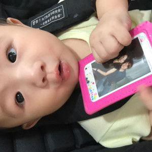 April Zlrz's profile icon