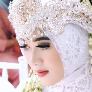 nada nafisa profile icon