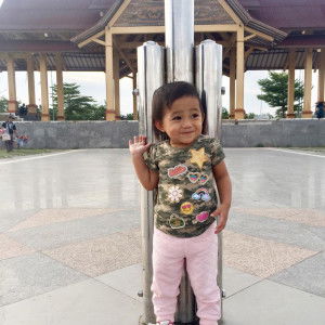 Riri Oktaviani profile icon