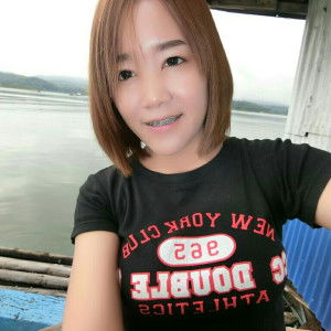 เนเน่ profile icon