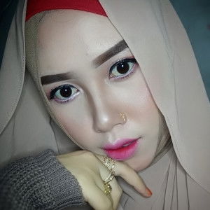 Tari Khan profile icon