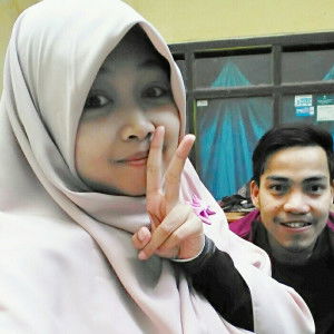 Rosi Rosina Sari profile icon