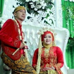 Dewy Purnama profile icon