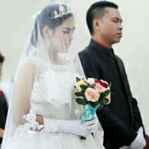 gloriasabath profile icon