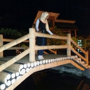 maya regita profile icon