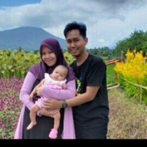 Siti Nur Yulia profile icon