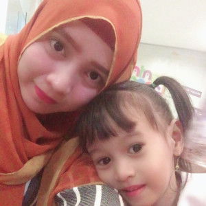 Ria Ayu profile icon