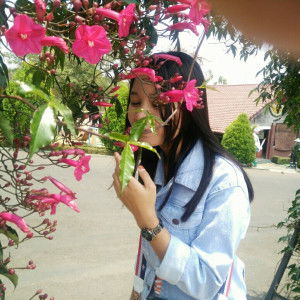 Lindaputri-kartikasari profile icon