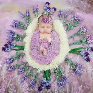 Cahaya Pratiwi profile icon