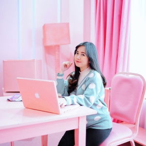 Handriani profile icon