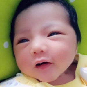 Ayu vhita profile icon