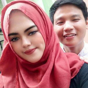 Dhina Apriliana profile icon