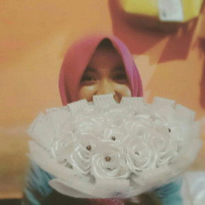 Riska Febri Andini profile icon