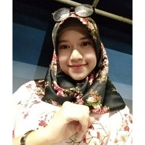 Menik Prastiti profile icon