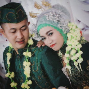 Eka Sri Purwaningsih profile icon