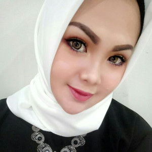 Auni Khumaira profile icon