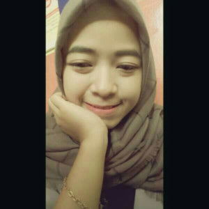 Putri Ratnasari profile icon