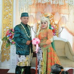 Adesuryani Dewi profile icon