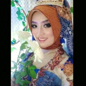 Ny. Evie Vironica profile icon