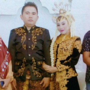 Nur Hikmah profile icon