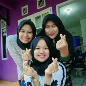 Anggie Yulianti Sally profile icon