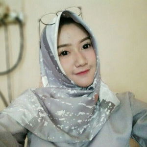 Putri Indah Pertiwi profile icon