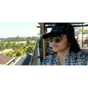 Vivi Marshaleina profile icon