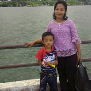 Uli Feronika profile icon