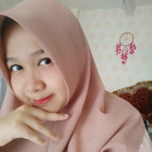 Sella Poppy Carollyn profile icon