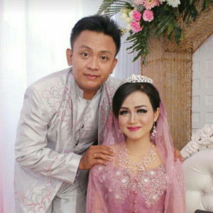 Heriska Dewi profile icon