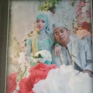 Rischa W Ceichae profile icon