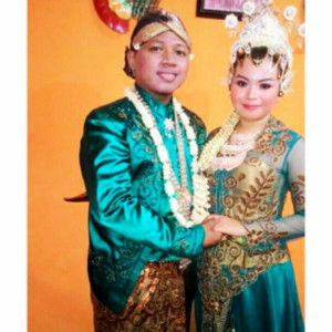 tri laela s profile icon