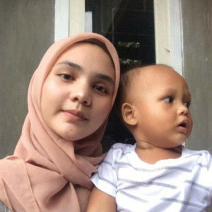 Ayu Munira profile icon