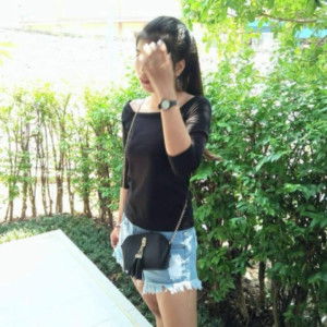 พลอย profile icon