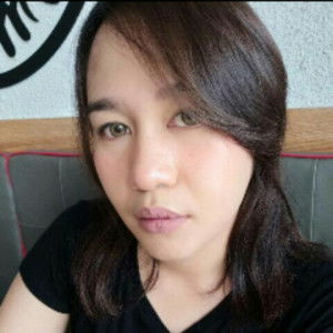 siti muntafiah profile icon