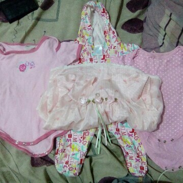 Preloved clothes for baby girl