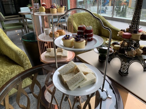 Lepak Minum Petang Dengan Sajian Pemanis Mulut Bersama Keluarga di Genting Highlands