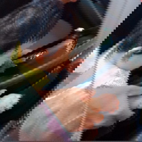 bayi suka garukin kuping