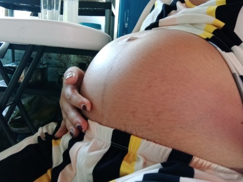 6 months pregnant