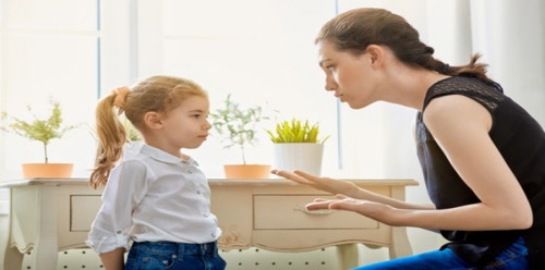 Adakah cara anda mendidik anak berbeza dari orang tua anda?