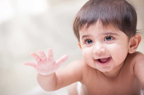Apakah sebutan pertama bayi anda?