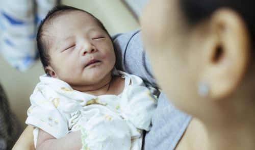 Adakah anda percaya dengan bidan kampung untuk sambut kelahiran bayi anda?