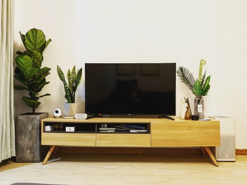 Nanonood ba kayo ng TV habang kumakain?