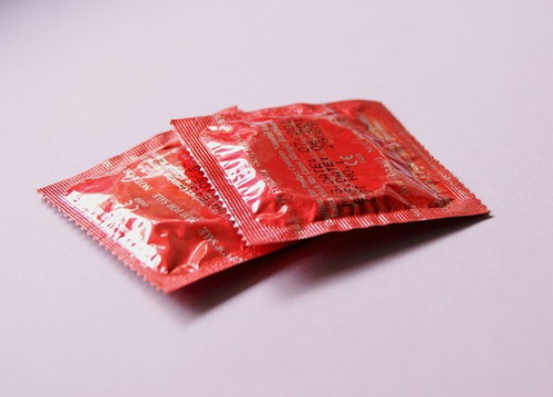 Gumagamit ba si hubby ng condom?