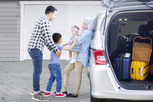 Kapan pertama kali Parent mengajak si kecil berlibur?