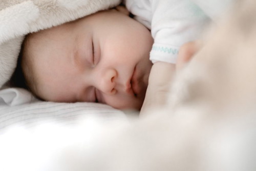 Bayi anda kuat tidur tak?