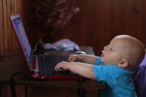 Posible bang magpalaki ng anak na hindi gumagamit ng kahit anong gadget?