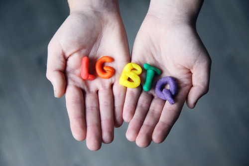 Matatanggap mo ba ang iyong partner pag nalaman mong siya ay isa palang miyembro ng LGBT+ community?