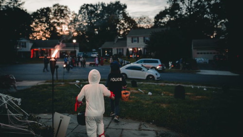 Nakapagtrick or treat na ba ang iyong anak?